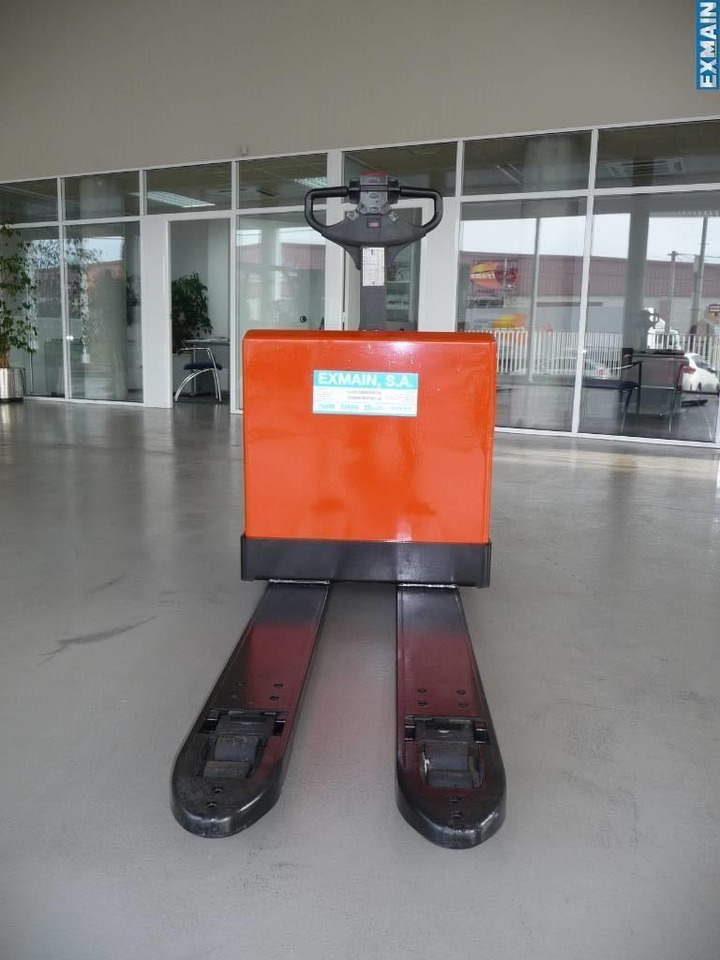BT W 20 - Pallet truck: picture 2 BT W 20 - Pallet truck: picture 2