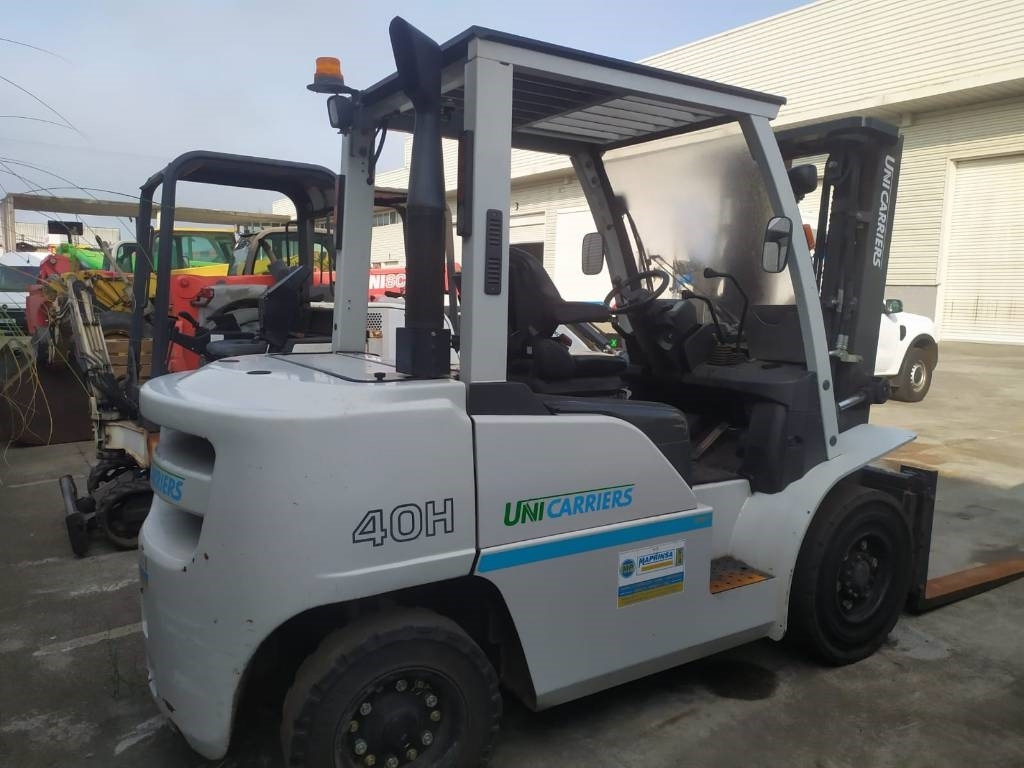UniCarriers D1F4A40Q - Diesel forklift: picture 2 UniCarriers D1F4A40Q - Diesel forklift: picture 2