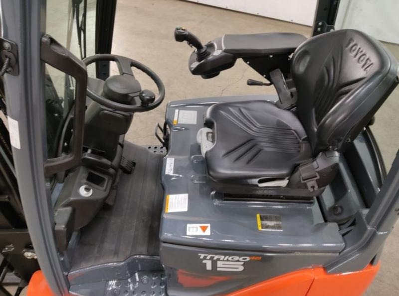 Toyota - Electric forklift: picture 3 Toyota - Electric forklift: picture 3