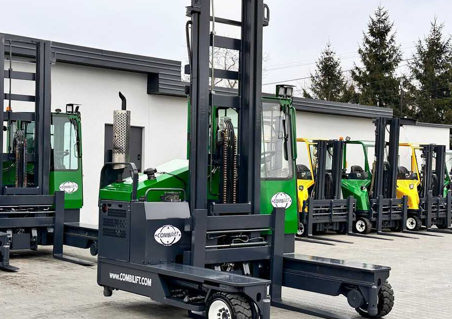Combilift C4000 / LPG / DUPLEX / LIFTING HEIGHT 550CM / FREE LIFT / LIKE NEW - 4-way reach truck: picture 4 Combilift C4000 / LPG / DUPLEX / LIFTING HEIGHT 550CM / FREE LIFT / LIKE NEW - 4-way reach truck: picture 4