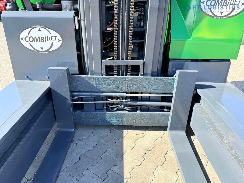 Combilift COMBILIFT C3000 – DUPLEX 4100mm – Year 2013 – 4041 hours – DIESEL – FREE LIFT – FORK POSITIONER – SIDE SHIFT – 1150mm FORKS – CO - 4-way reach truck: picture 4 Combilift COMBILIFT C3000 – DUPLEX 4100mm – Year 2013 – 4041 hours – DIESEL – FREE LIFT – FORK POSITIONER – SIDE SHIFT – 1150mm FORKS – CO - 4-way reach truck: picture 4