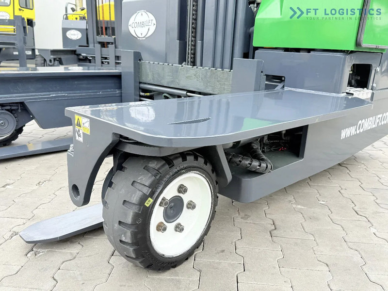 Combilift Combilift C3000 / DIESEL / TRIPLEX 4900MM / FREE LIFT / FORK POSITIONER / HEATING / FULL CABIN / PERFECT CONDITION / Wide range - 4-way reach truck: picture 5 Combilift Combilift C3000 / DIESEL / TRIPLEX 4900MM / FREE LIFT / FORK POSITIONER / HEATING / FULL CABIN / PERFECT CONDITION / Wide range - 4-way reach truck: picture 5