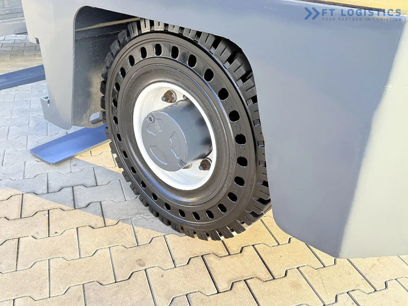 Combilift Combilift SIDE LOADER / C5000FSL / DIESEL / DUPLEX 4100MM / ONLY 2573 HOURS / FULL CABIN / PERFECT CONDITION / NEW TYRES / Wide - Side loader: picture 5 Combilift Combilift SIDE LOADER / C5000FSL / DIESEL / DUPLEX 4100MM / ONLY 2573 HOURS / FULL CABIN / PERFECT CONDITION / NEW TYRES / Wide - Side loader: picture 5