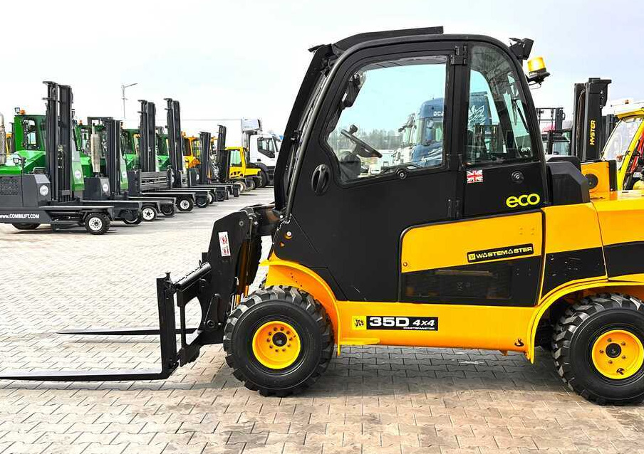 JCB TLT35D / 4X4 / DIESEL / 4100MM / CABIN / LIKE NEW - Telescopic handler: picture 3 JCB TLT35D / 4X4 / DIESEL / 4100MM / CABIN / LIKE NEW - Telescopic handler: picture 3