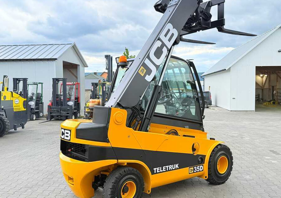 Telescopic handler JCB TLT35D / DIESEL / CAB / NEW TYRES / 4450MM / TELESCOPIC – EXCELLENT CONDITION: picture 29