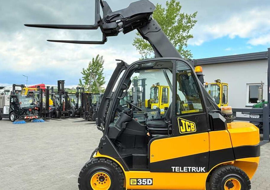 Telescopic handler JCB TLT35D / DIESEL / CAB / NEW TYRES / 4450MM / TELESCOPIC – EXCELLENT CONDITION: picture 22