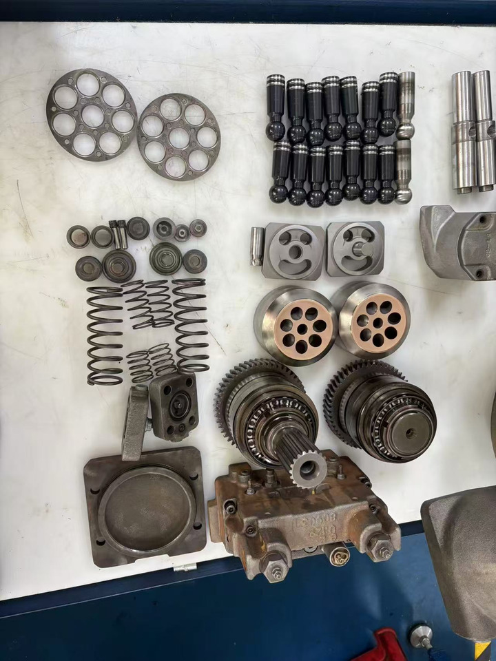 CATERPILLAR 320B pump - Hydraulic pump for Crawler excavator: picture 2 CATERPILLAR 320B pump - Hydraulic pump for Crawler excavator: picture 2