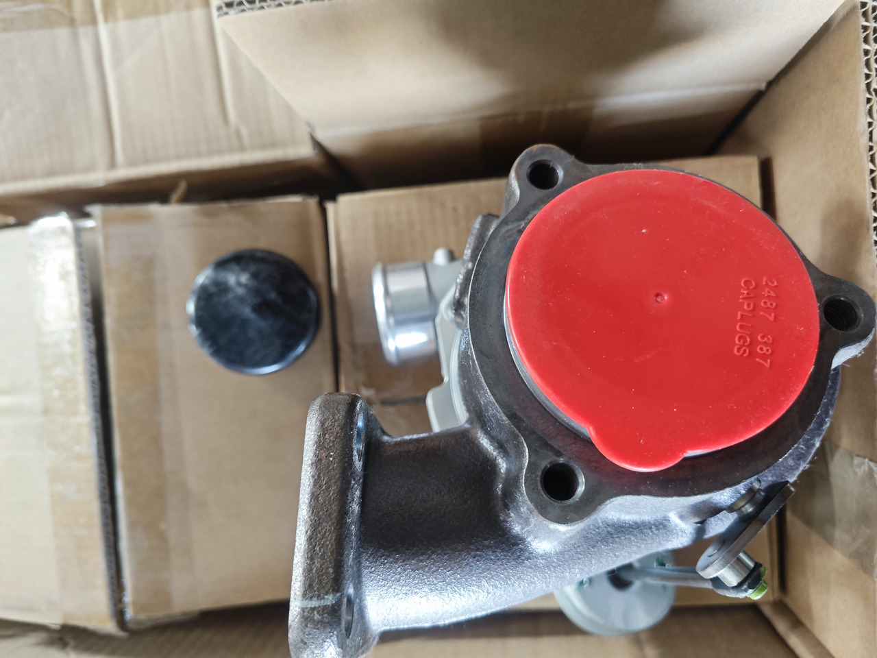 CATERPILLAR 482-0233 - Turbo for Excavator: picture 3 CATERPILLAR 482-0233 - Turbo for Excavator: picture 3