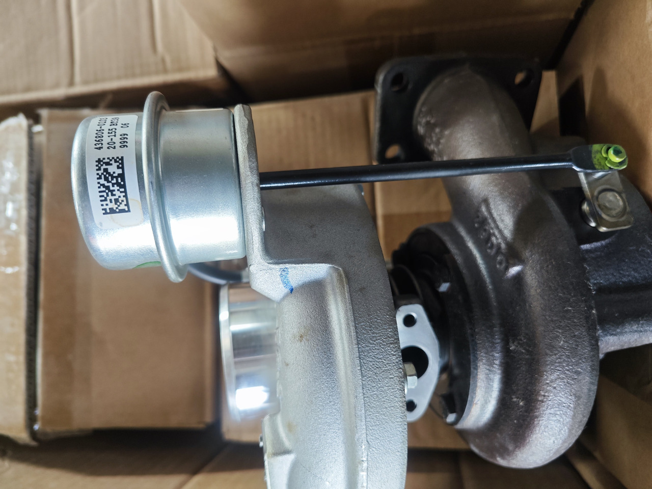 CATERPILLAR 482-0233 - Turbo for Excavator: picture 2 CATERPILLAR 482-0233 - Turbo for Excavator: picture 2