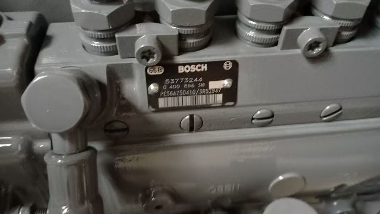 DEUTZ F4L912 - Engine for Excavator: picture 2 DEUTZ F4L912 - Engine for Excavator: picture 2