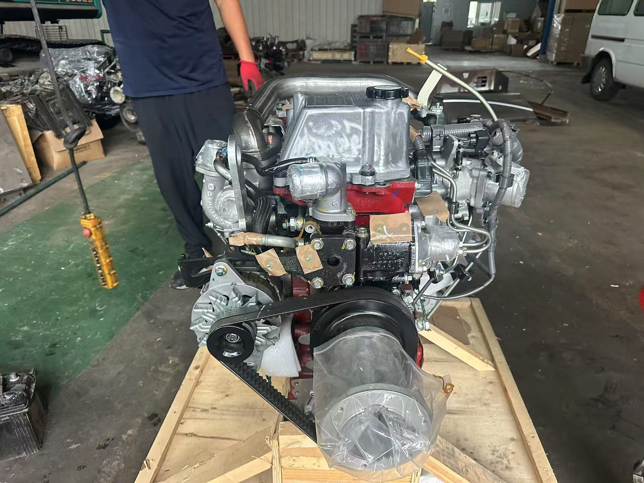 HINO J05E - Engine for Excavator: picture 2 HINO J05E - Engine for Excavator: picture 2