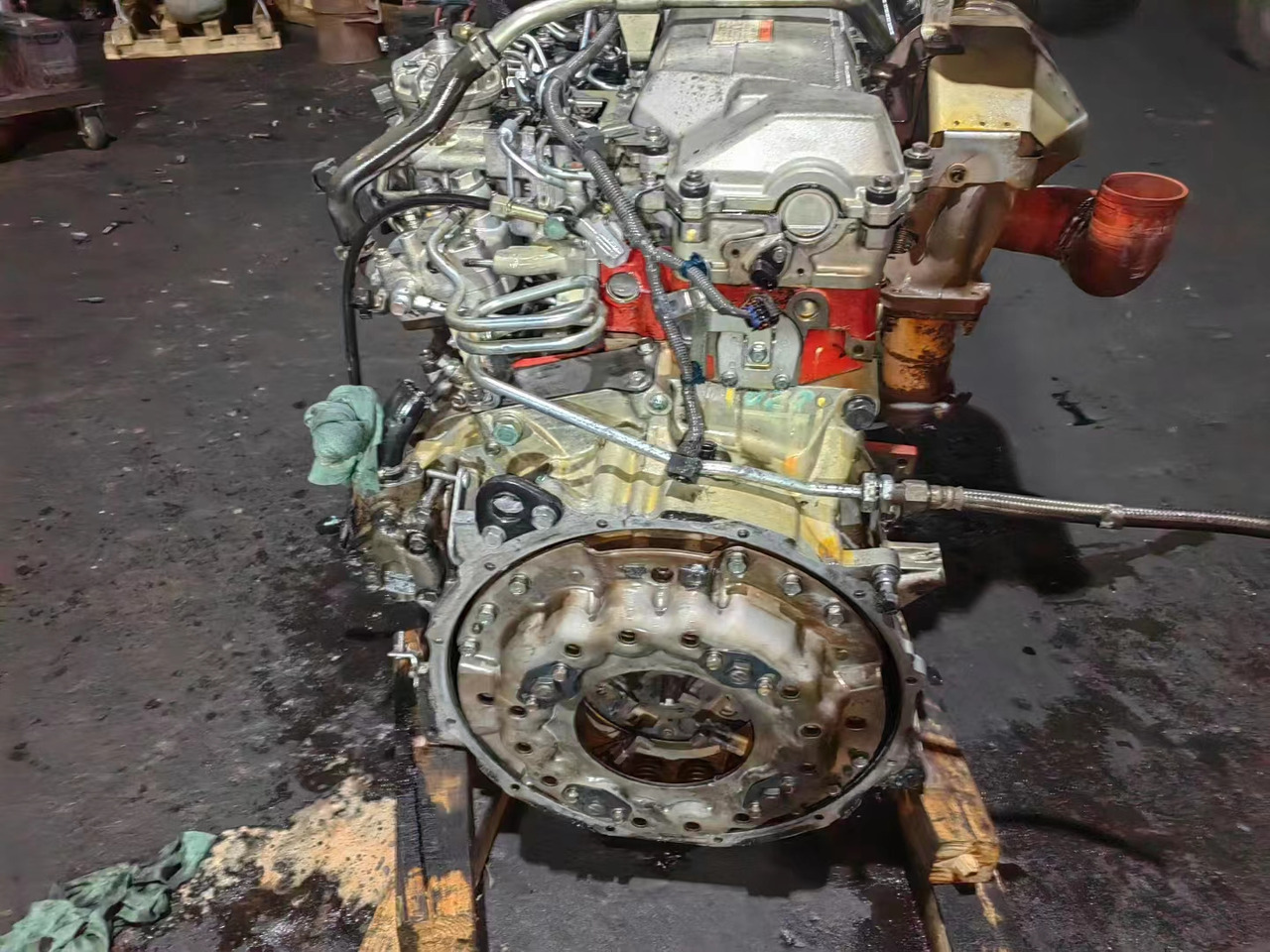 HINO J08E - Engine for Attachment: picture 2 HINO J08E - Engine for Attachment: picture 2