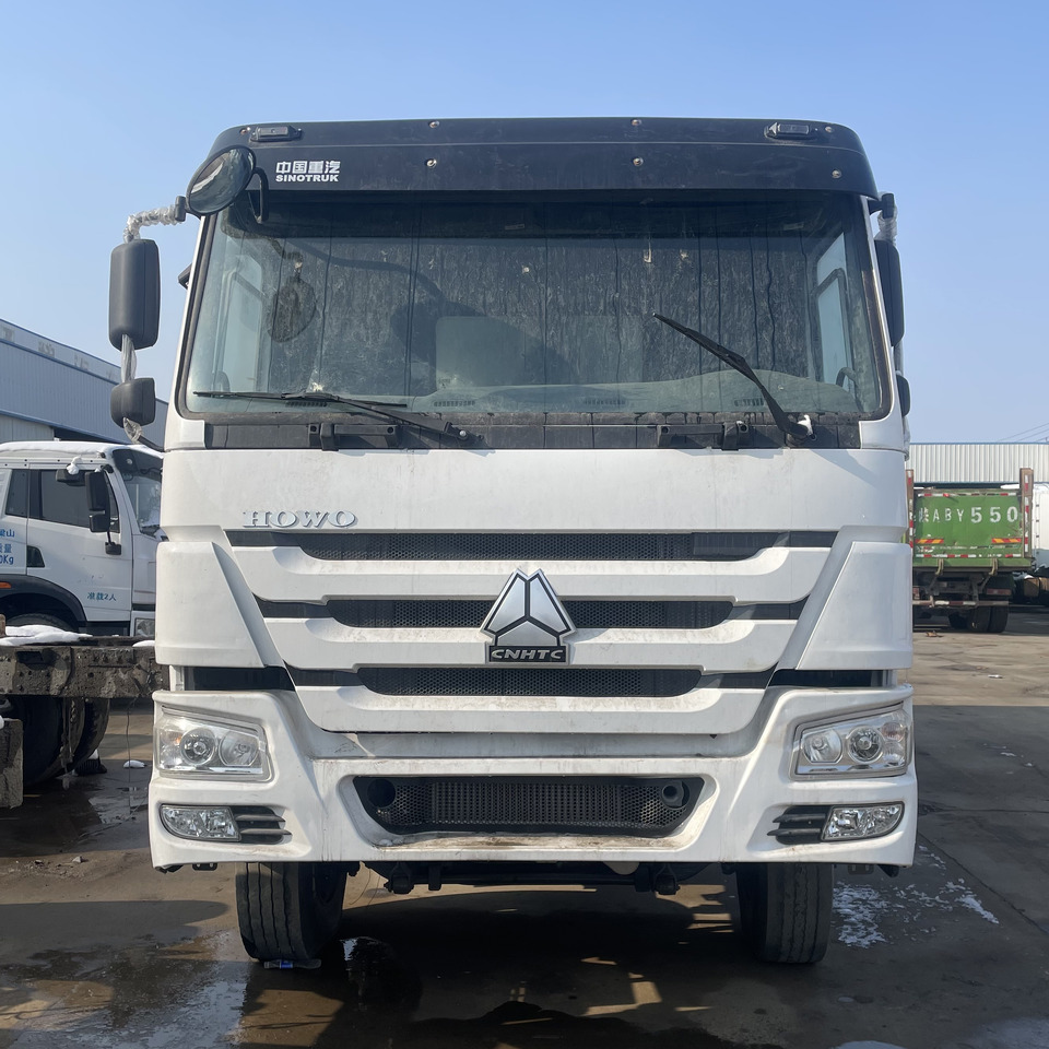 HOWO 6*4 DUMP TRUCK - Tipper: picture 4 HOWO 6*4 DUMP TRUCK - Tipper: picture 4