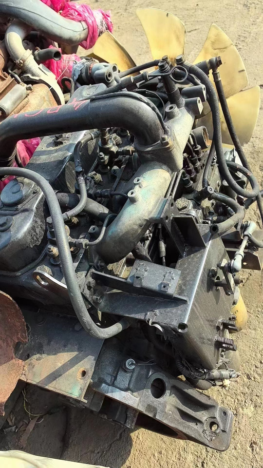 ISUZU 4BG1 - Engine for Excavator: picture 2 ISUZU 4BG1 - Engine for Excavator: picture 2