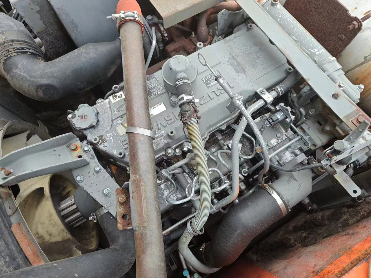 ISUZU 4HK1 - Engine for Excavator: picture 1 ISUZU 4HK1 - Engine for Excavator: picture 1