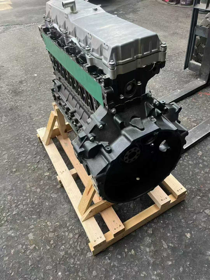 ISUZU 6HK1 - Engine for Attachment: picture 3 ISUZU 6HK1 - Engine for Attachment: picture 3