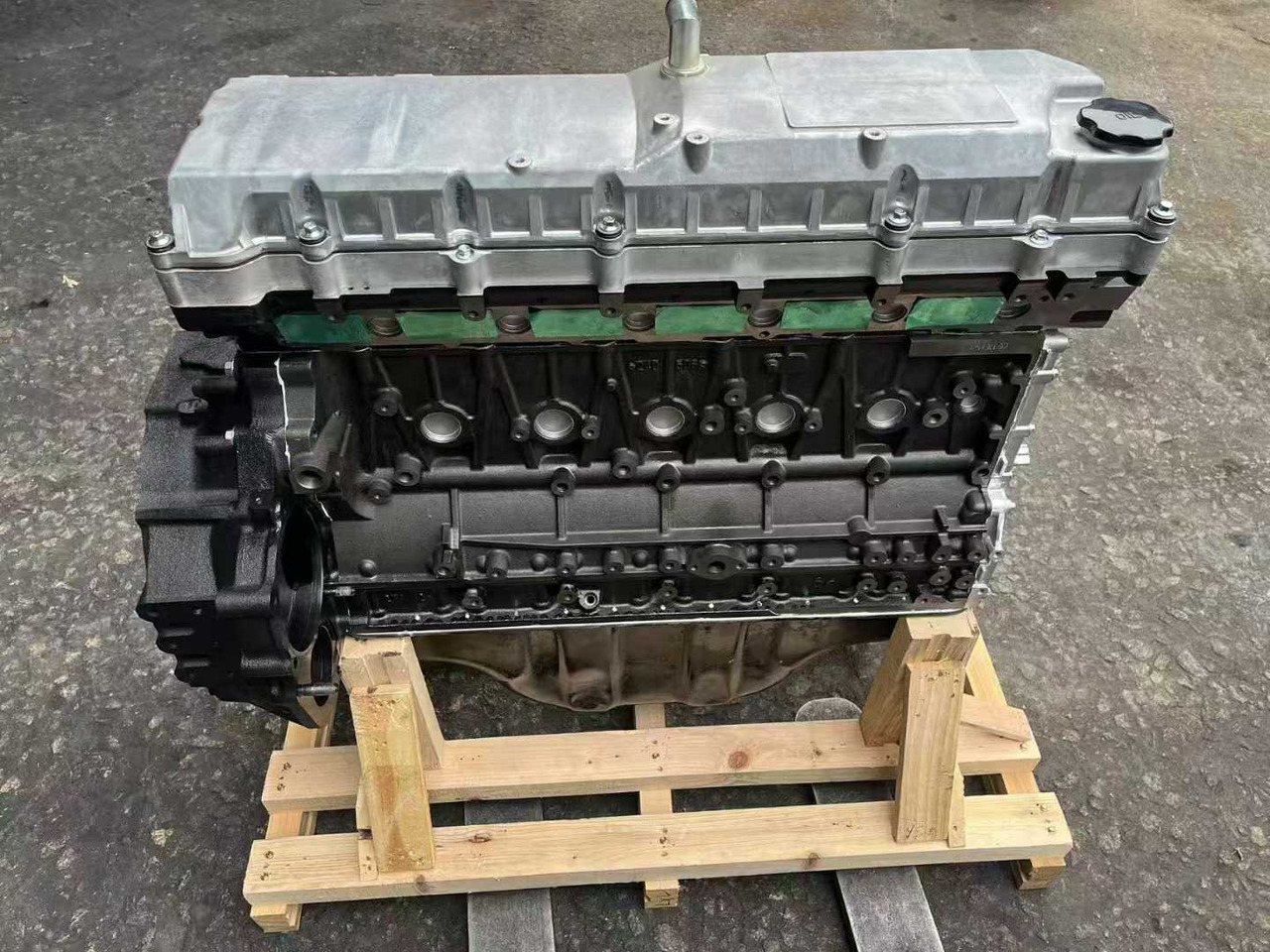 ISUZU 6HK1 - Engine for Attachment: picture 1 ISUZU 6HK1 - Engine for Attachment: picture 1