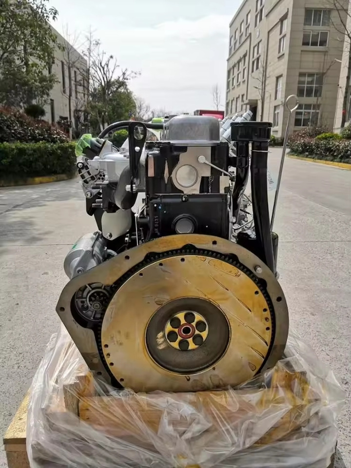 ISUZU c240 - Engine for Excavator: picture 5 ISUZU c240 - Engine for Excavator: picture 5