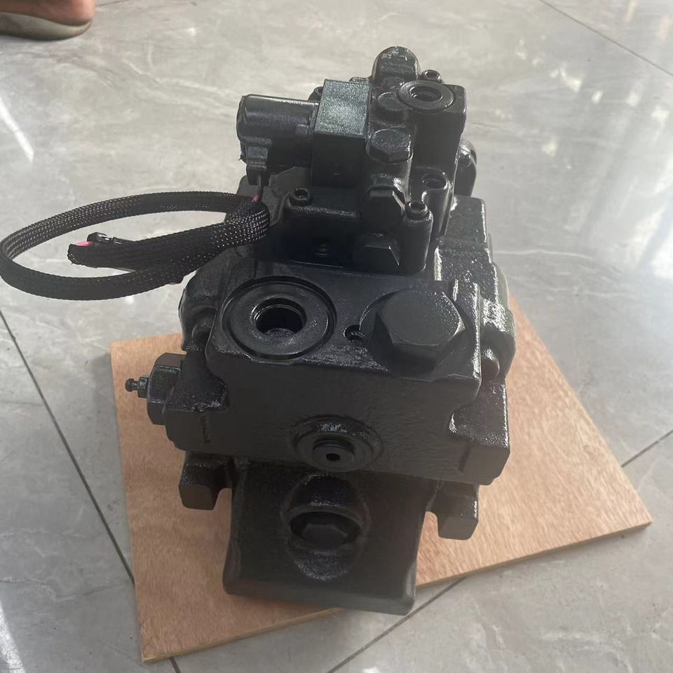 KOMATSU 708-1S-00240 - Hydraulic pump for Excavator: picture 4 KOMATSU 708-1S-00240 - Hydraulic pump for Excavator: picture 4