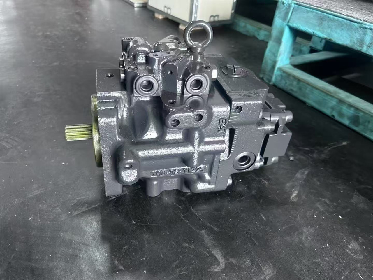 KOMATSU 708-1S-00251 - Hydraulic pump for Excavator: picture 2 KOMATSU 708-1S-00251 - Hydraulic pump for Excavator: picture 2
