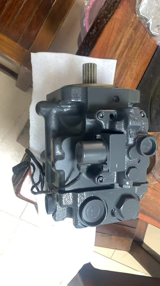 KOMATSU 708-1t-00431 - Hydraulic pump for Loader: picture 1 KOMATSU 708-1t-00431 - Hydraulic pump for Loader: picture 1