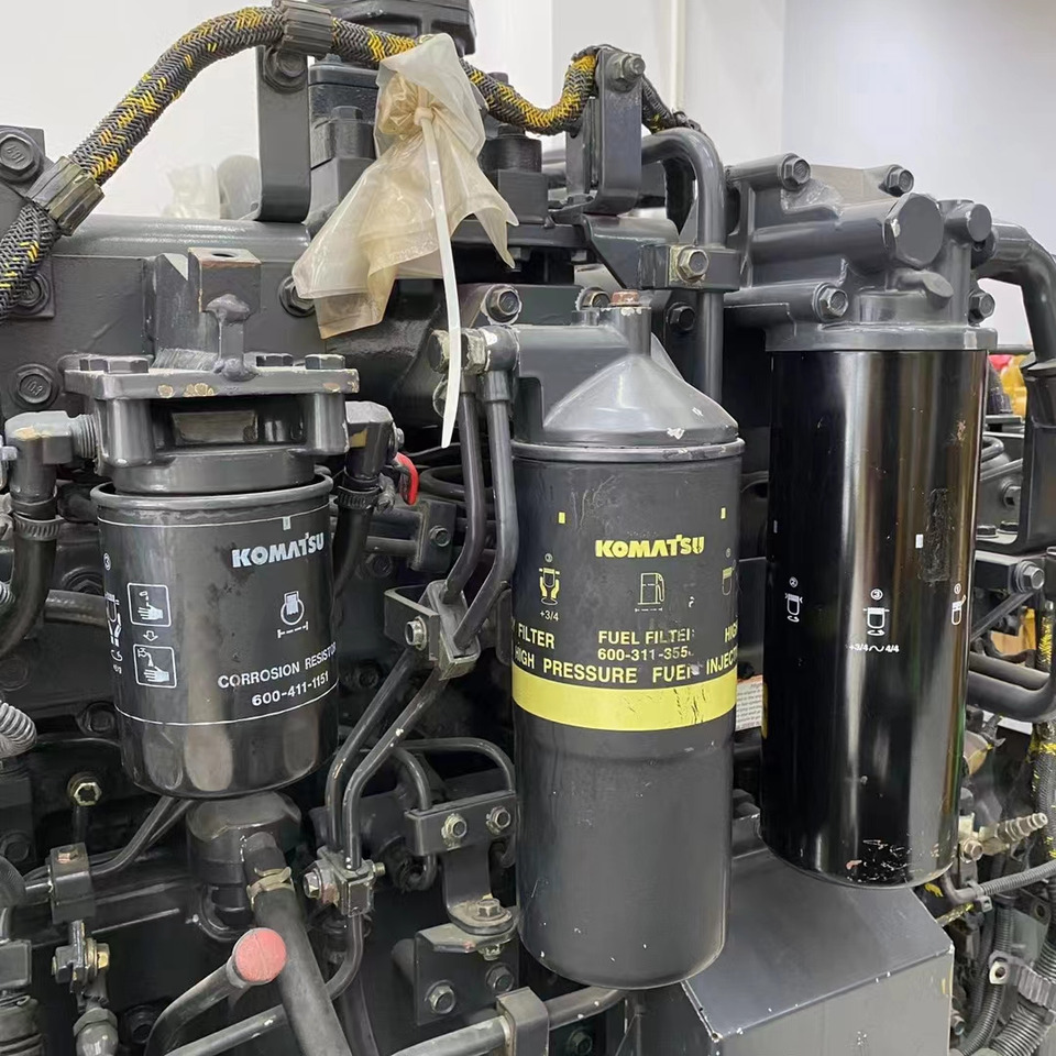 KOMATSU SAA6D125E-5 - Engine for Excavator: picture 2 KOMATSU SAA6D125E-5 - Engine for Excavator: picture 2