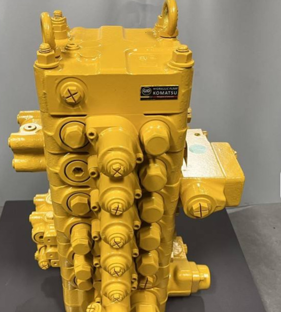 KOMATSU pc130-7 - Hydraulic valve for Excavator: picture 3 KOMATSU pc130-7 - Hydraulic valve for Excavator: picture 3