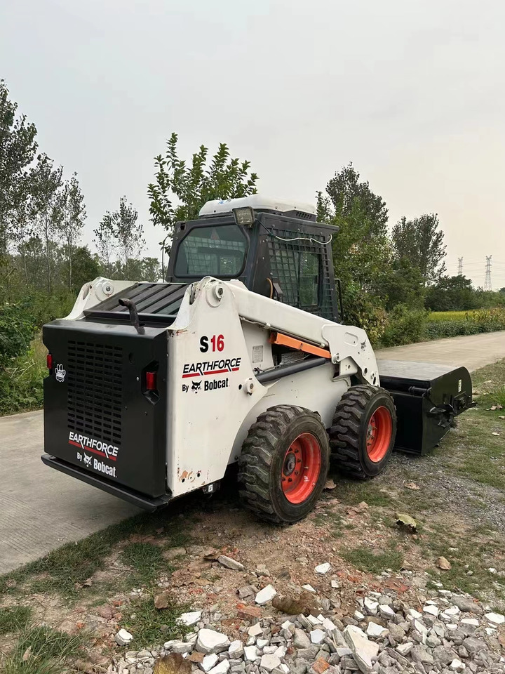 BOBCAT used skidsteer wheel Bobcat S18 High Quality - Skid steer loader: picture 3 BOBCAT used skidsteer wheel Bobcat S18 High Quality - Skid steer loader: picture 3