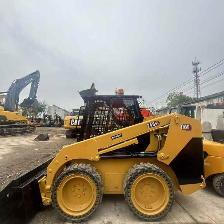 High Quality Used Cat 246D3 Excavator with Low Working Hoursand Best Price Used Cat 246D3 Machine with Cheap Price for Sale - Skid steer loader: picture 1 High Quality Used Cat 246D3 Excavator with Low Working Hoursand Best Price Used Cat 246D3 Machine with Cheap Price for Sale - Skid steer loader: picture 1