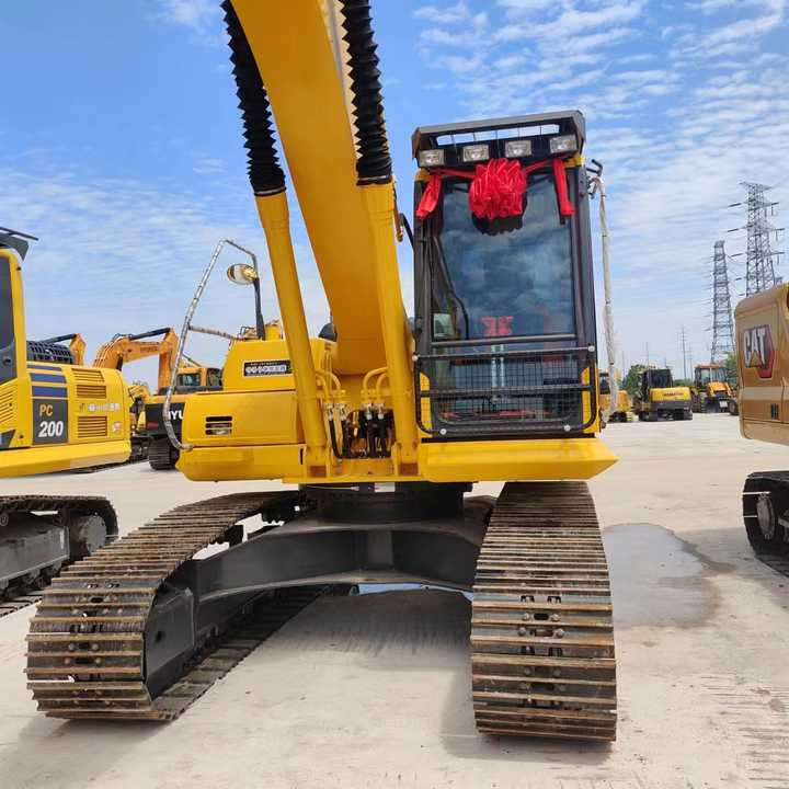 USED komatsu Pc200-8 Excavator with Good Condition for Sale - Excavator: picture 5 USED komatsu Pc200-8 Excavator with Good Condition for Sale - Excavator: picture 5