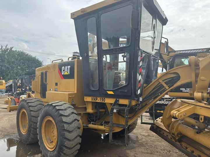 Used CAT 140K Land Road Motor Graer CAT140k Used Grader Cheap Price for Sale - Grader: picture 5 Used CAT 140K Land Road Motor Graer CAT140k Used Grader Cheap Price for Sale - Grader: picture 5