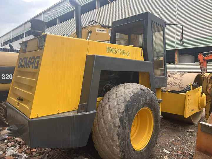 Used Heavy Construction Equipment BW217D Second Hand Road Rollers Used Machine Hot Sale - Compactor: picture 5 Used Heavy Construction Equipment BW217D Second Hand Road Rollers Used Machine Hot Sale - Compactor: picture 5