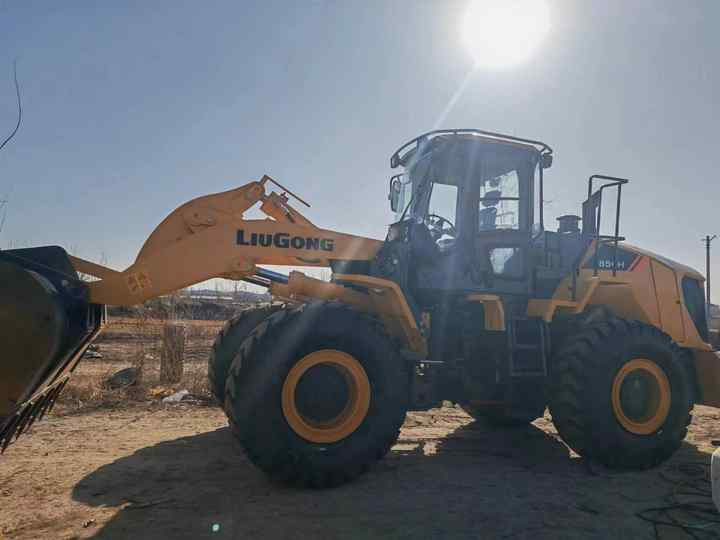 Used LIUGONG 856H wheel in Good Condition for sale 90%new uesd Loader liugong 856h Used Loader For Sale - Wheel loader: picture 2 Used LIUGONG 856H wheel in Good Condition for sale 90%new uesd Loader liugong 856h Used Loader For Sale - Wheel loader: picture 2
