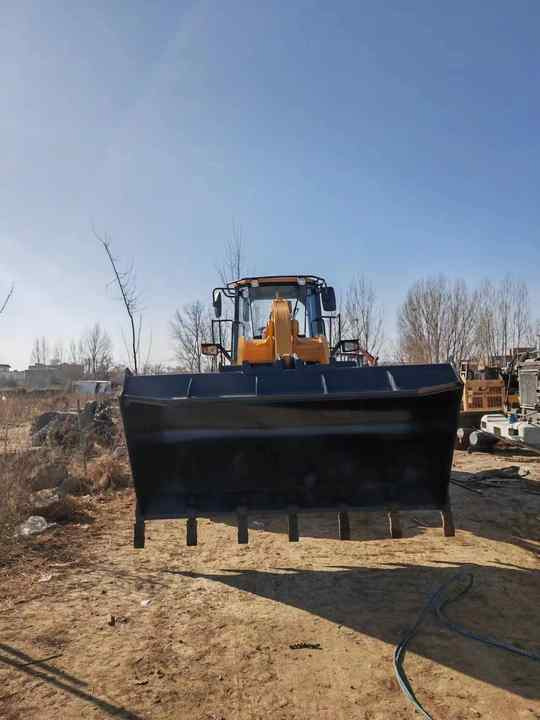 Wheel loader Used LIUGONG 856H wheel in Good Condition for sale 90%new uesd Loader liugong 856h Used Loader For Sale: picture 6 Wheel loader Used LIUGONG 856H wheel in Good Condition for sale 90%new uesd Loader liugong 856h Used Loader For Sale: picture 6