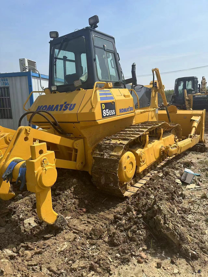 Used high quality bulldozer KOMATSU D85ESS - Bulldozer: picture 2 Used high quality bulldozer KOMATSU D85ESS - Bulldozer: picture 2