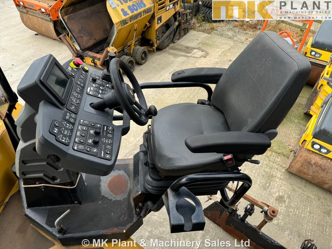 Asphalt paver CATERPILLAR AP500F: picture 18 Asphalt paver CATERPILLAR AP500F: picture 18