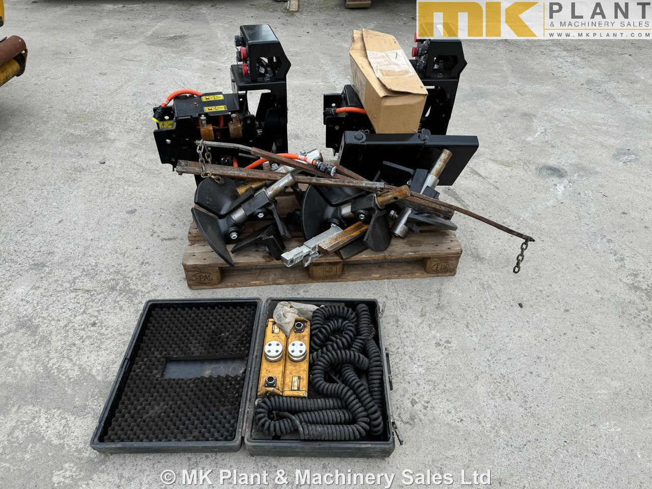 Asphalt paver CATERPILLAR AP500F: picture 11 Asphalt paver CATERPILLAR AP500F: picture 11