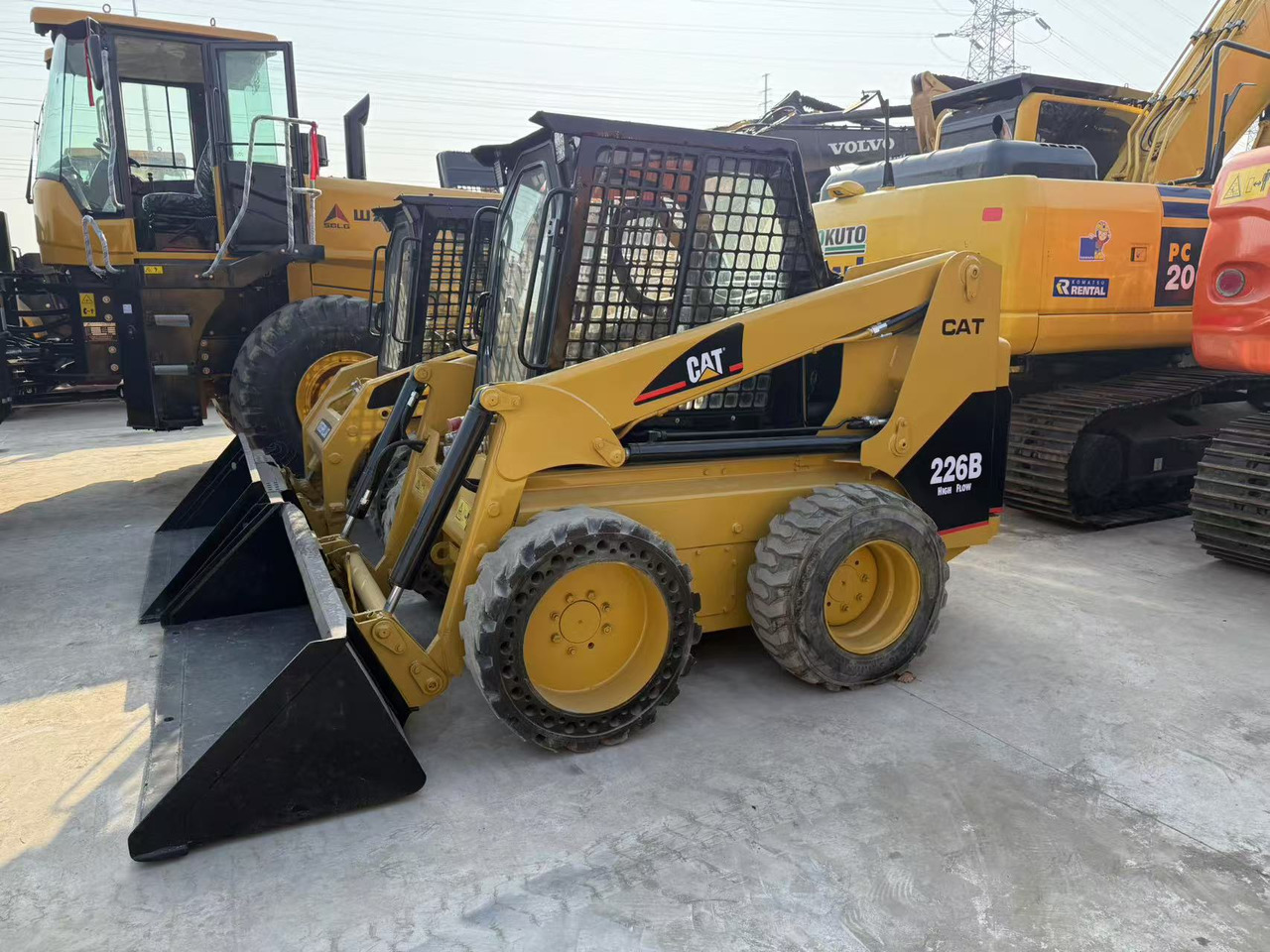 CATERPILLAR 226B - Skid steer loader: picture 1 CATERPILLAR 226B - Skid steer loader: picture 1