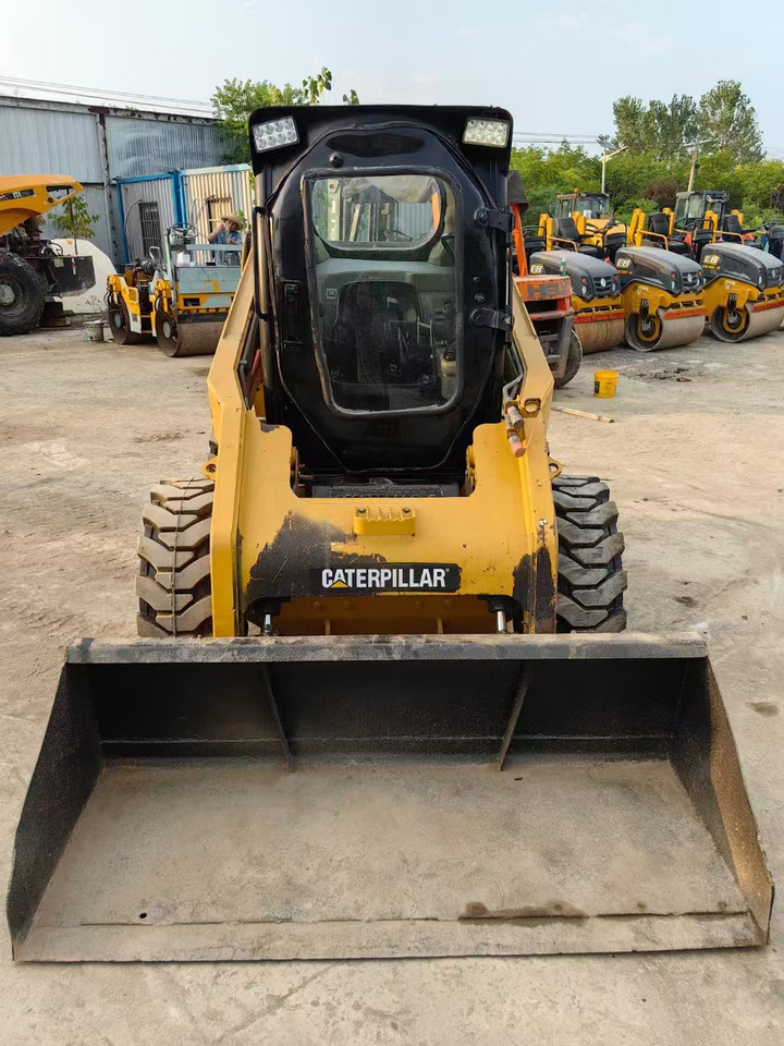 CATERPILLAR 246C - Skid steer loader: picture 2 CATERPILLAR 246C - Skid steer loader: picture 2