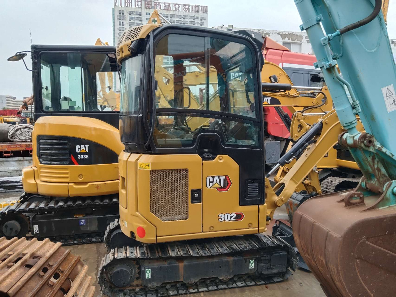 CATERPILLAR 302 - Mini excavator: picture 1 CATERPILLAR 302 - Mini excavator: picture 1