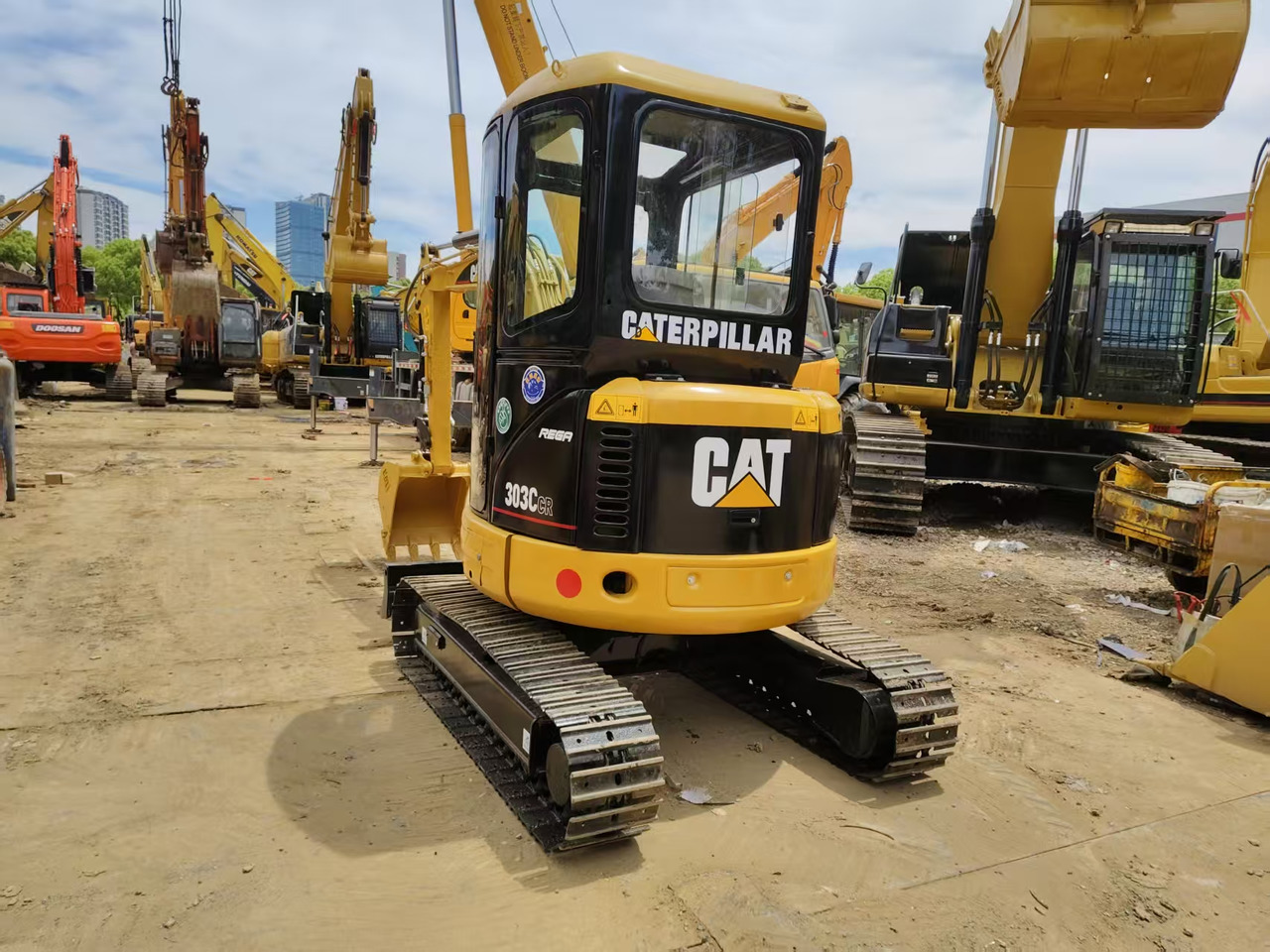 CATERPILLAR 303C - Mini excavator: picture 5 CATERPILLAR 303C - Mini excavator: picture 5