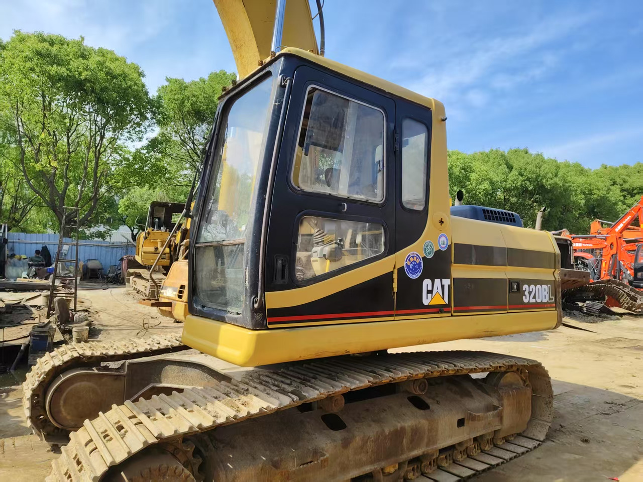 CATERPILLAR 320B - Crawler excavator: picture 3 CATERPILLAR 320B - Crawler excavator: picture 3