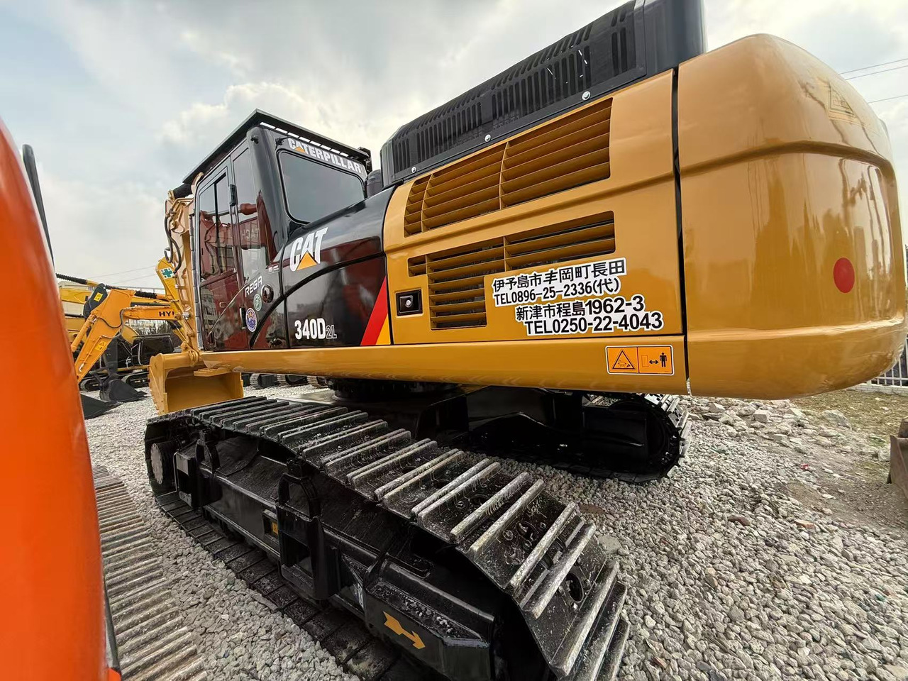 CATERPILLAR 340D2 - Crawler excavator: picture 3 CATERPILLAR 340D2 - Crawler excavator: picture 3