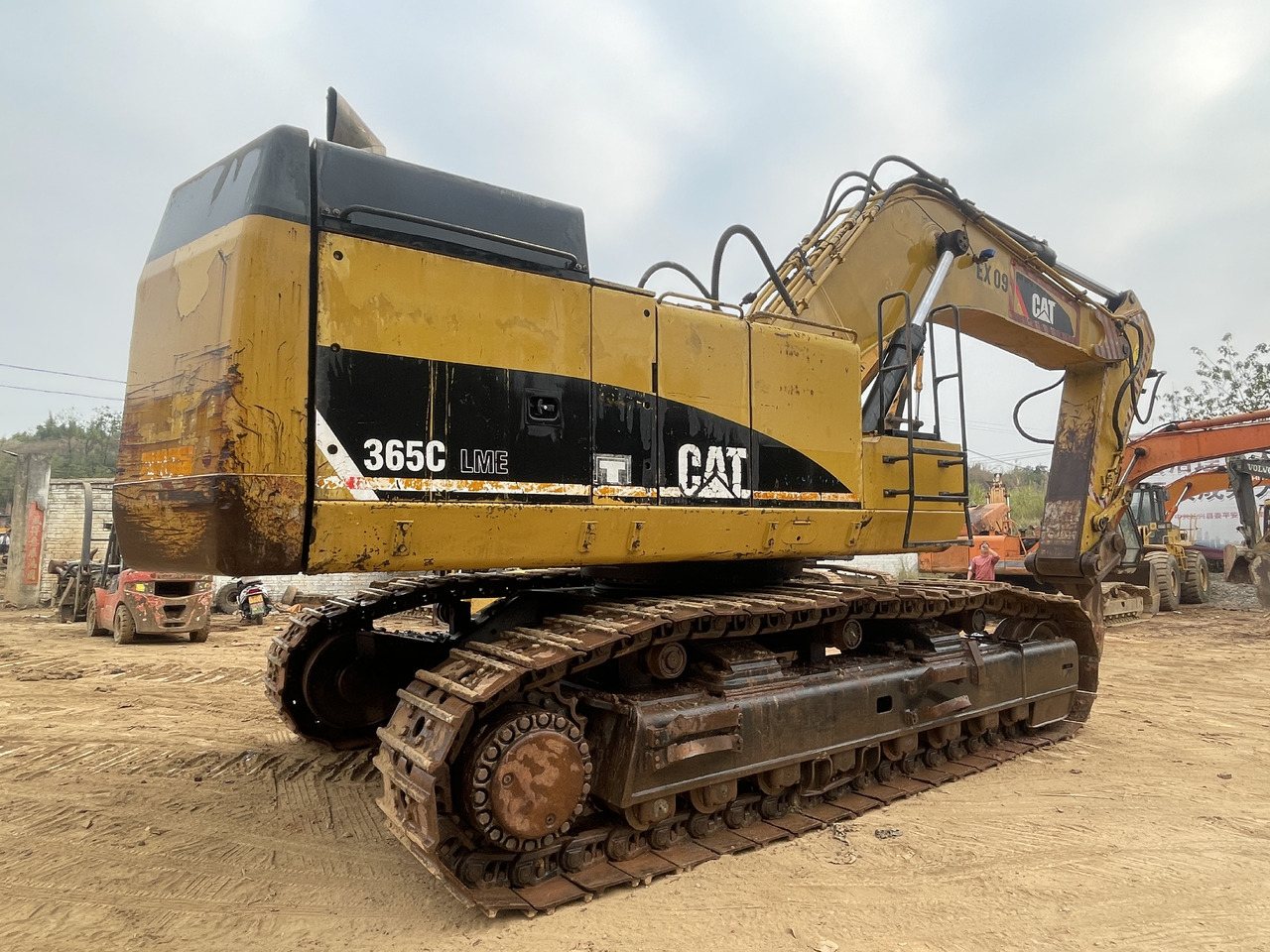 CATERPILLAR 365C - Crawler excavator: picture 3 CATERPILLAR 365C - Crawler excavator: picture 3