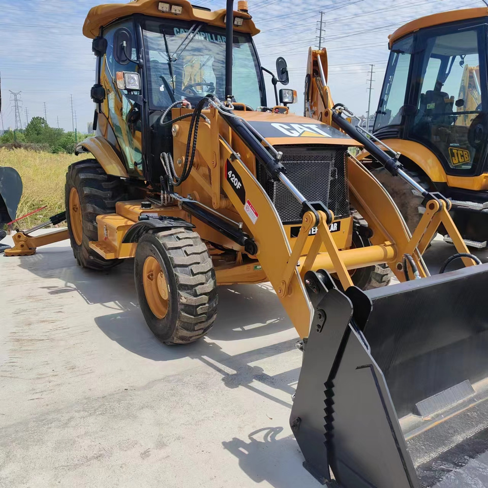 CATERPILLAR 420F - Backhoe loader: picture 1 CATERPILLAR 420F - Backhoe loader: picture 1