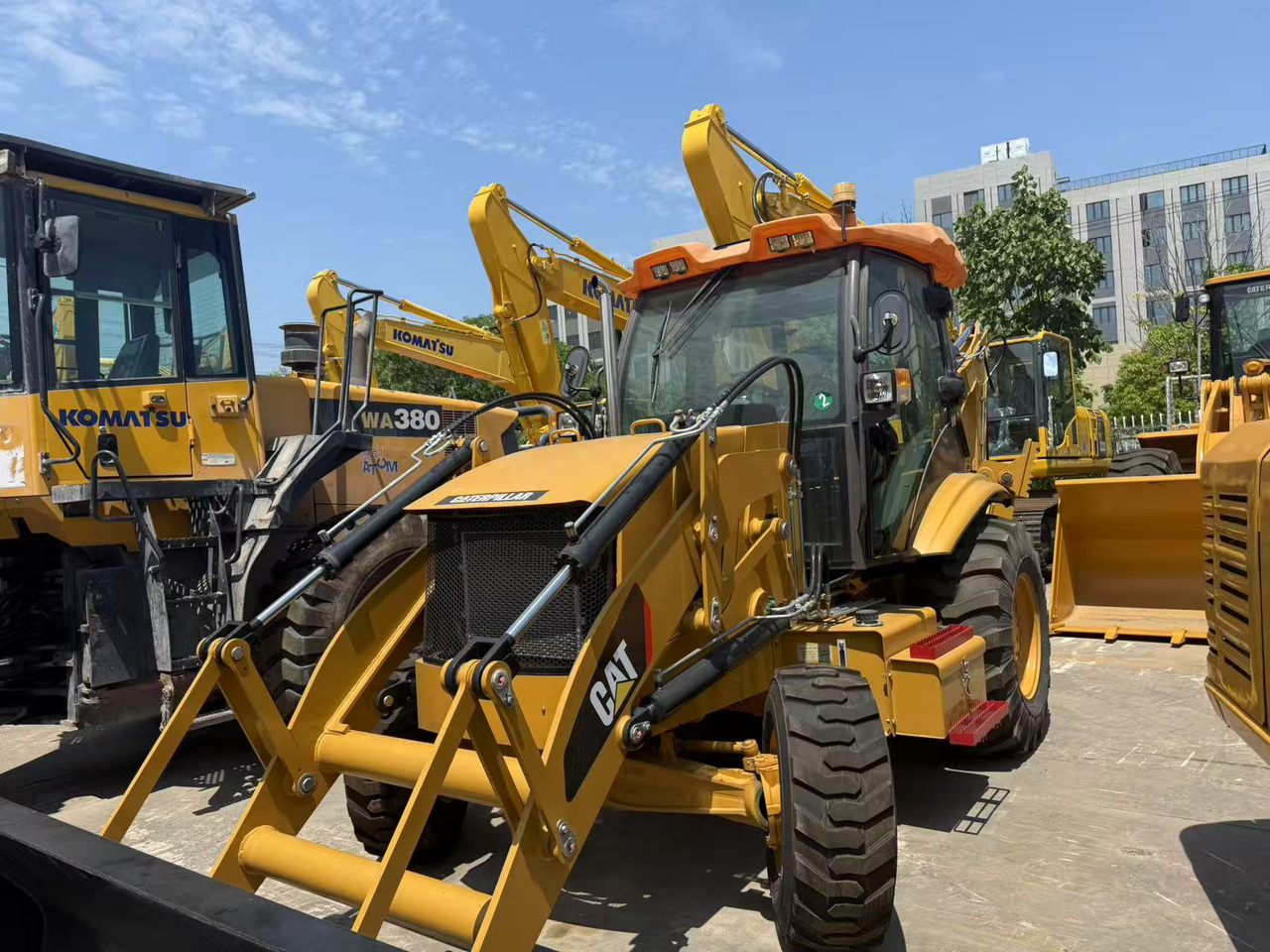 CATERPILLAR 420F - Backhoe loader: picture 3 CATERPILLAR 420F - Backhoe loader: picture 3