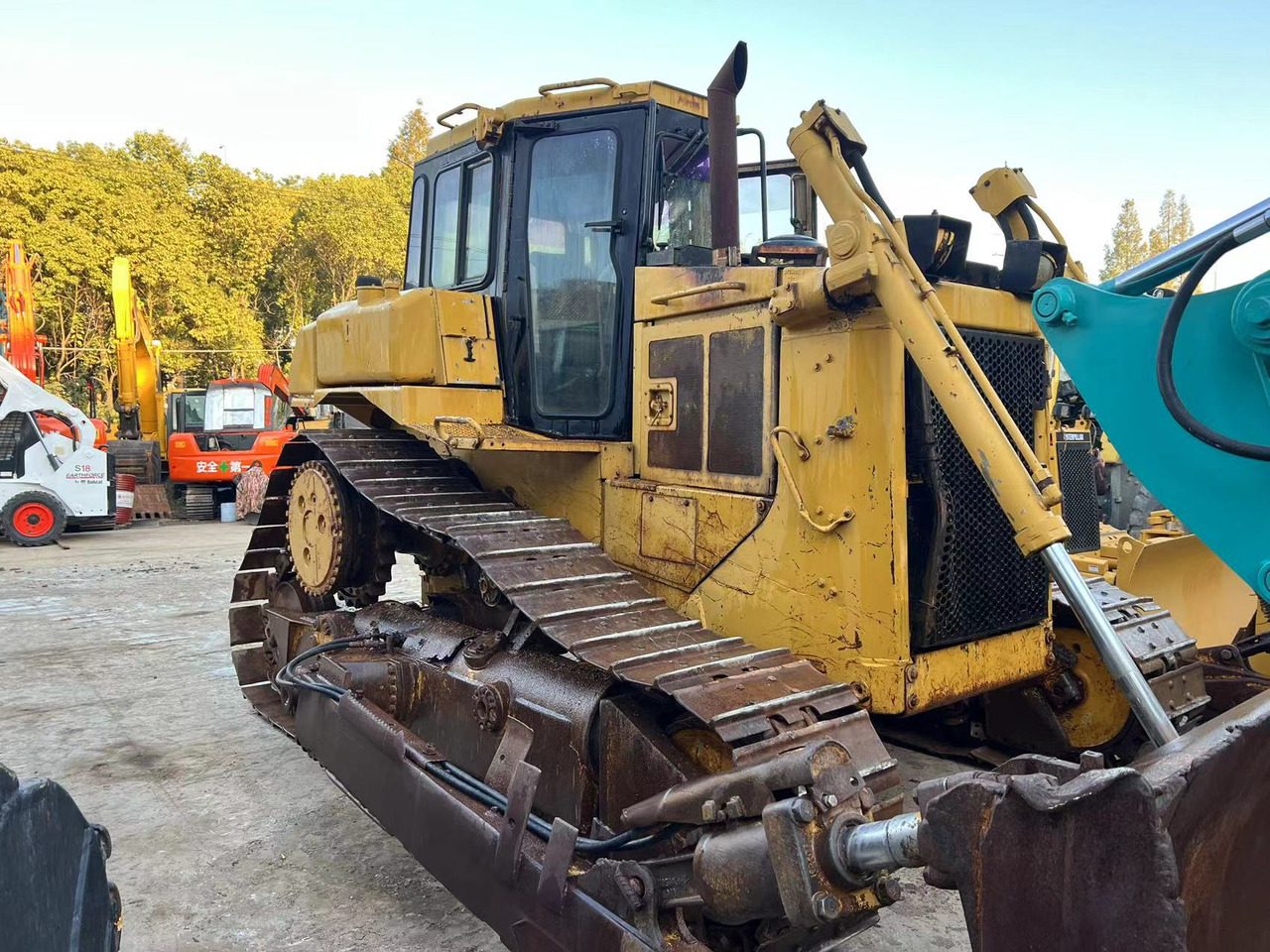 CATERPILLAR D6H - Bulldozer: picture 3 CATERPILLAR D6H - Bulldozer: picture 3
