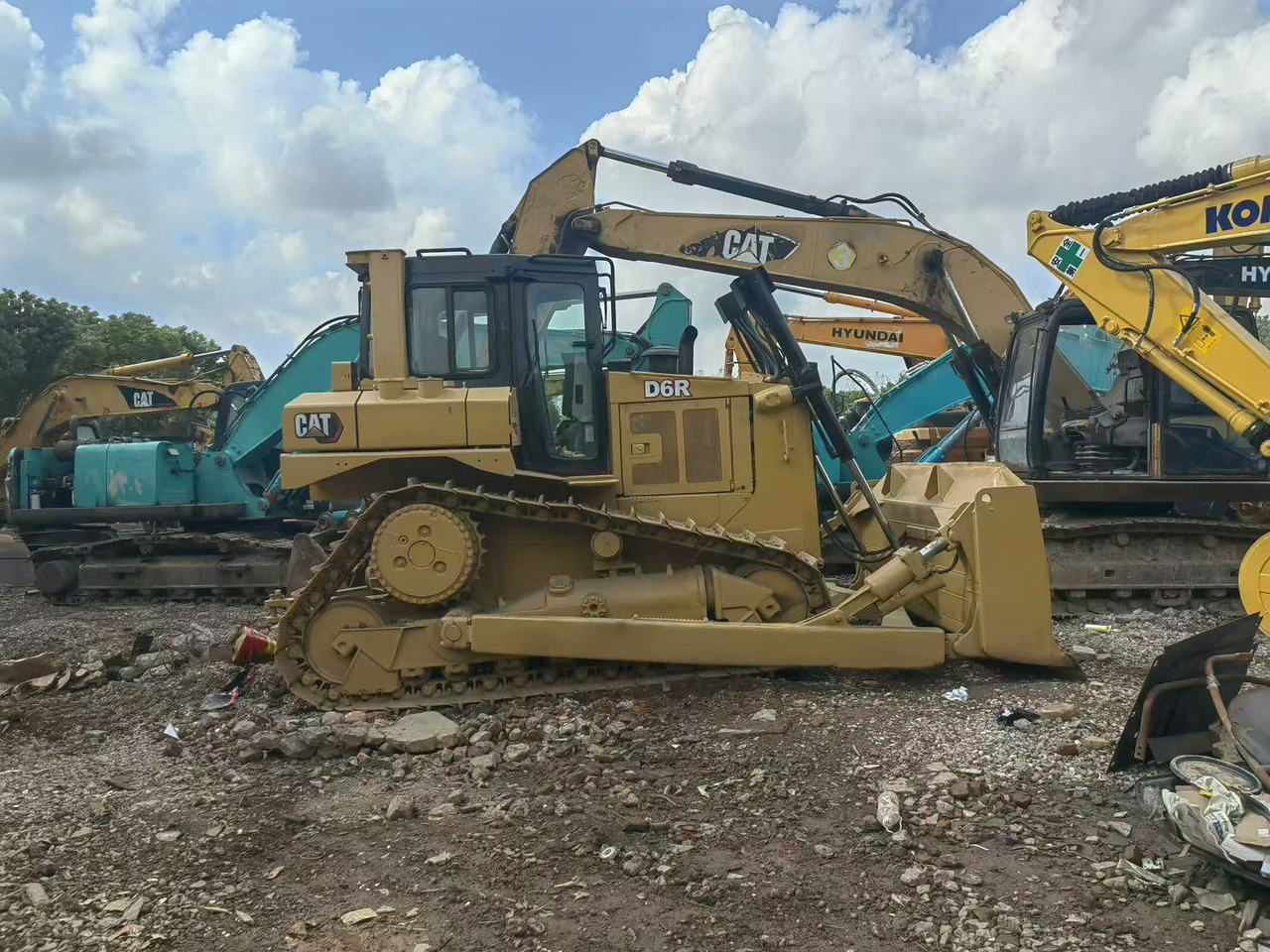 CATERPILLAR D6M - Bulldozer: picture 4 CATERPILLAR D6M - Bulldozer: picture 4
