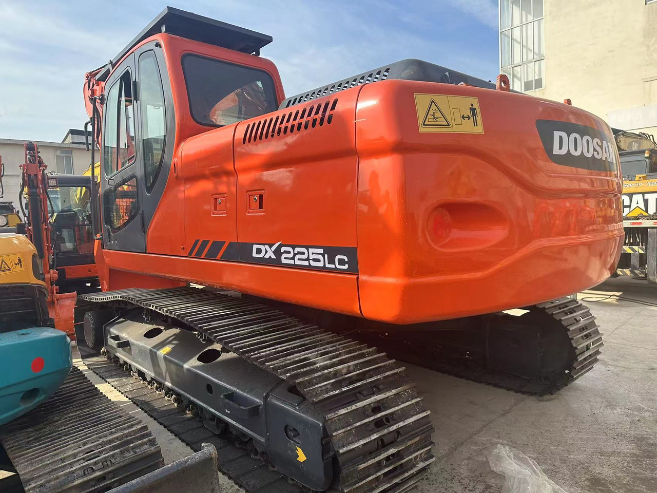 DOOSAN DX225LC - Crawler excavator: picture 2 DOOSAN DX225LC - Crawler excavator: picture 2