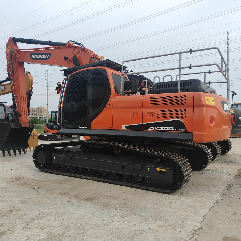 DOOSAN DX300LC-9C - Crawler excavator: picture 2 DOOSAN DX300LC-9C - Crawler excavator: picture 2